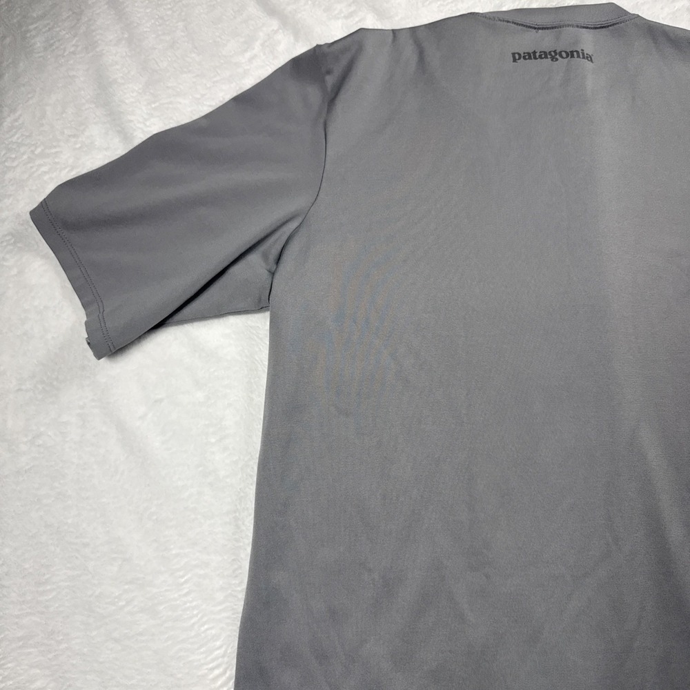 Patagonia Capilene 1 Silkweight Men's S Base Layer T-Shirt Hiking Climbing Gray - Picture 7 of 10